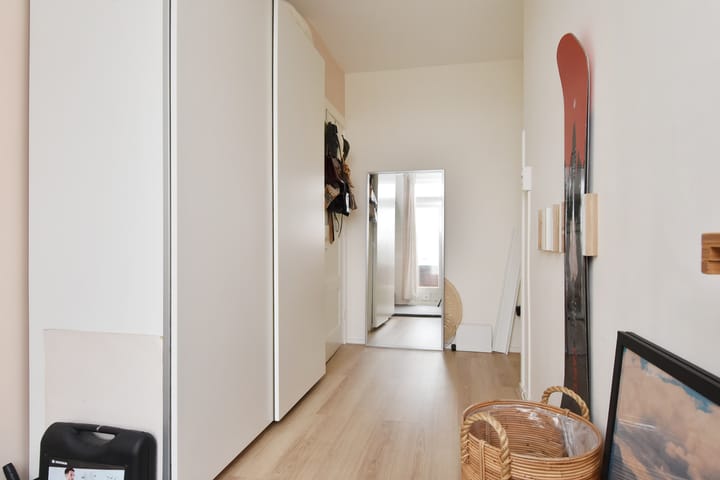 Foto 23 van Den Helderstraat 64