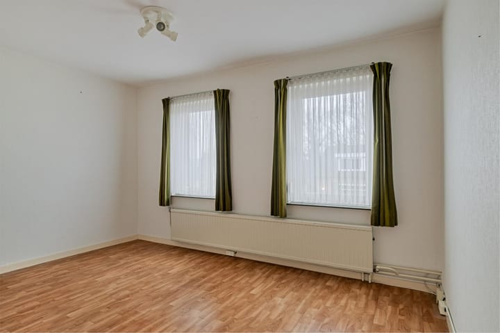 Photo 17 of Dries 10