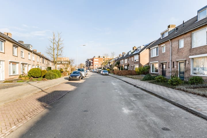 Foto 38 van Vinckenhofstraat 145