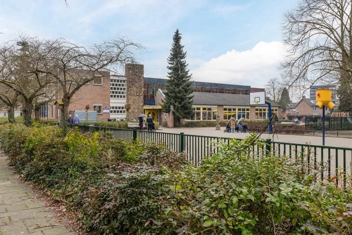 Foto 41 van Vinckenhofstraat 145