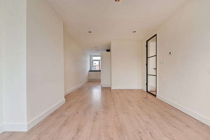 Foto 11 van Drebbelstraat 135