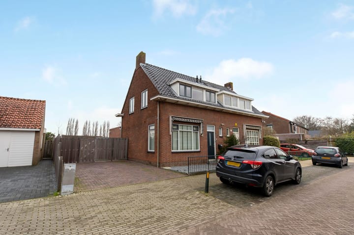 Prins Bernhardstraat 15