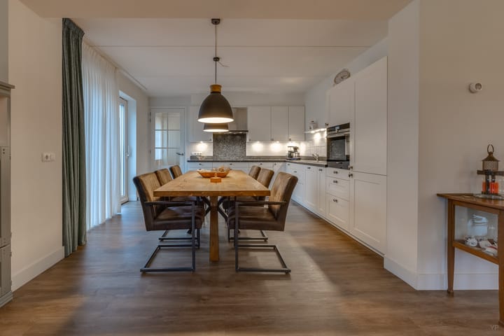 Photo 12 of Zuiderdiep 425