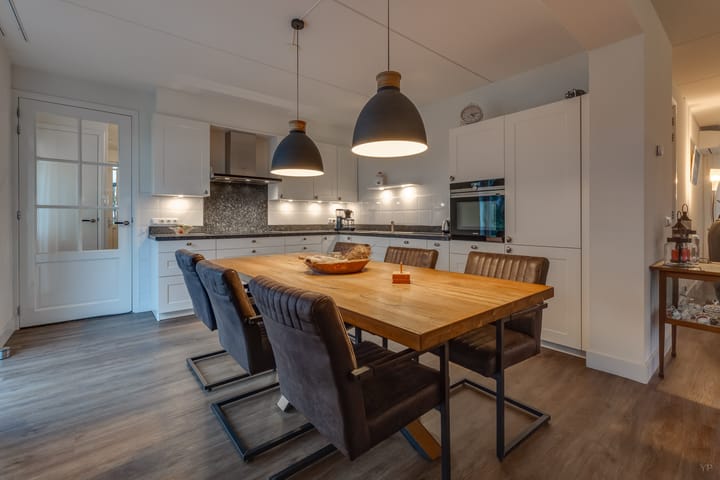 Photo 13 of Zuiderdiep 425