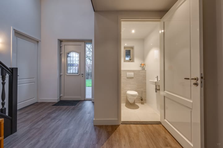 Photo 16 of Zuiderdiep 425