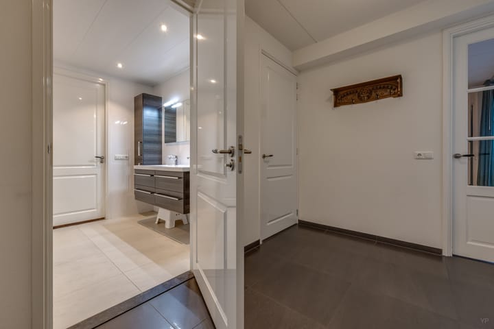 Photo 17 of Zuiderdiep 425