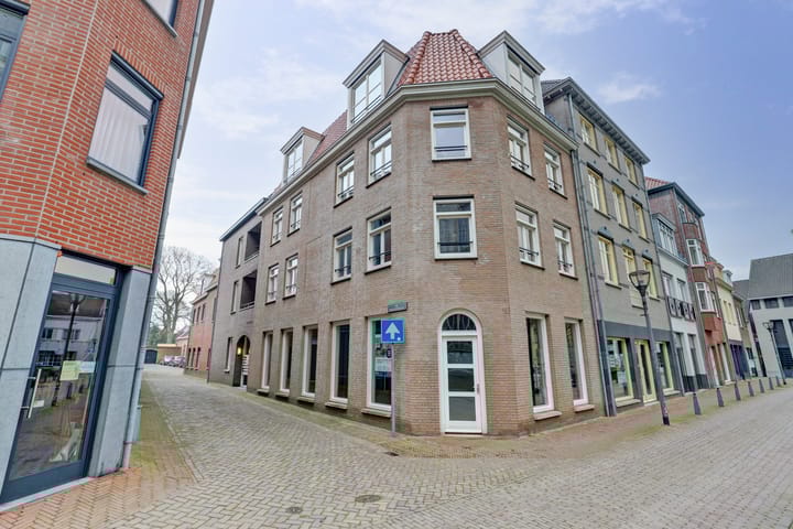 Photo 7 of Basiliekstraatje 24