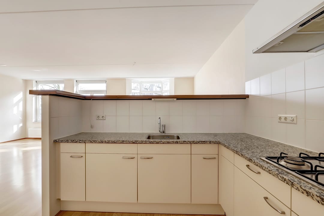 Photo 22 of Basiliekstraatje 24