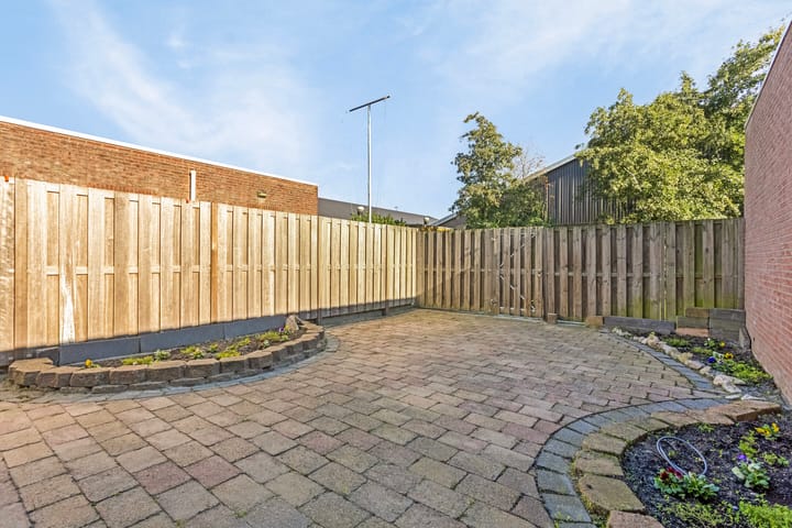 Foto 12 van G A Brederodestraat 10