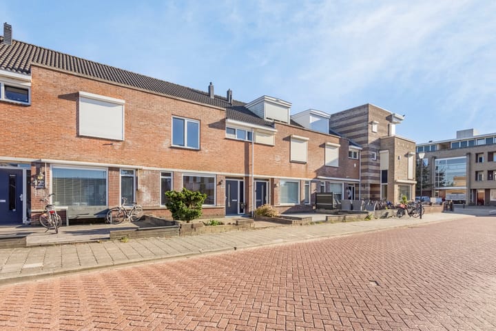 Foto 23 van G A Brederodestraat 10