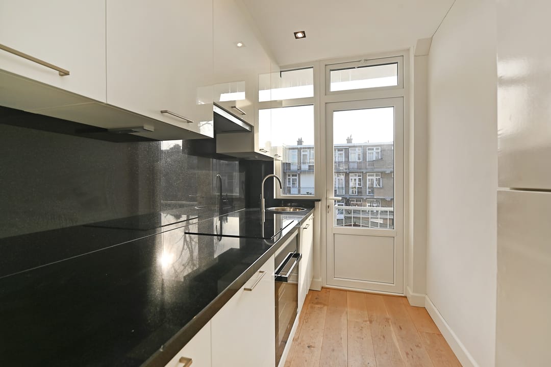 Photo 11 of Veenendaalkade 484