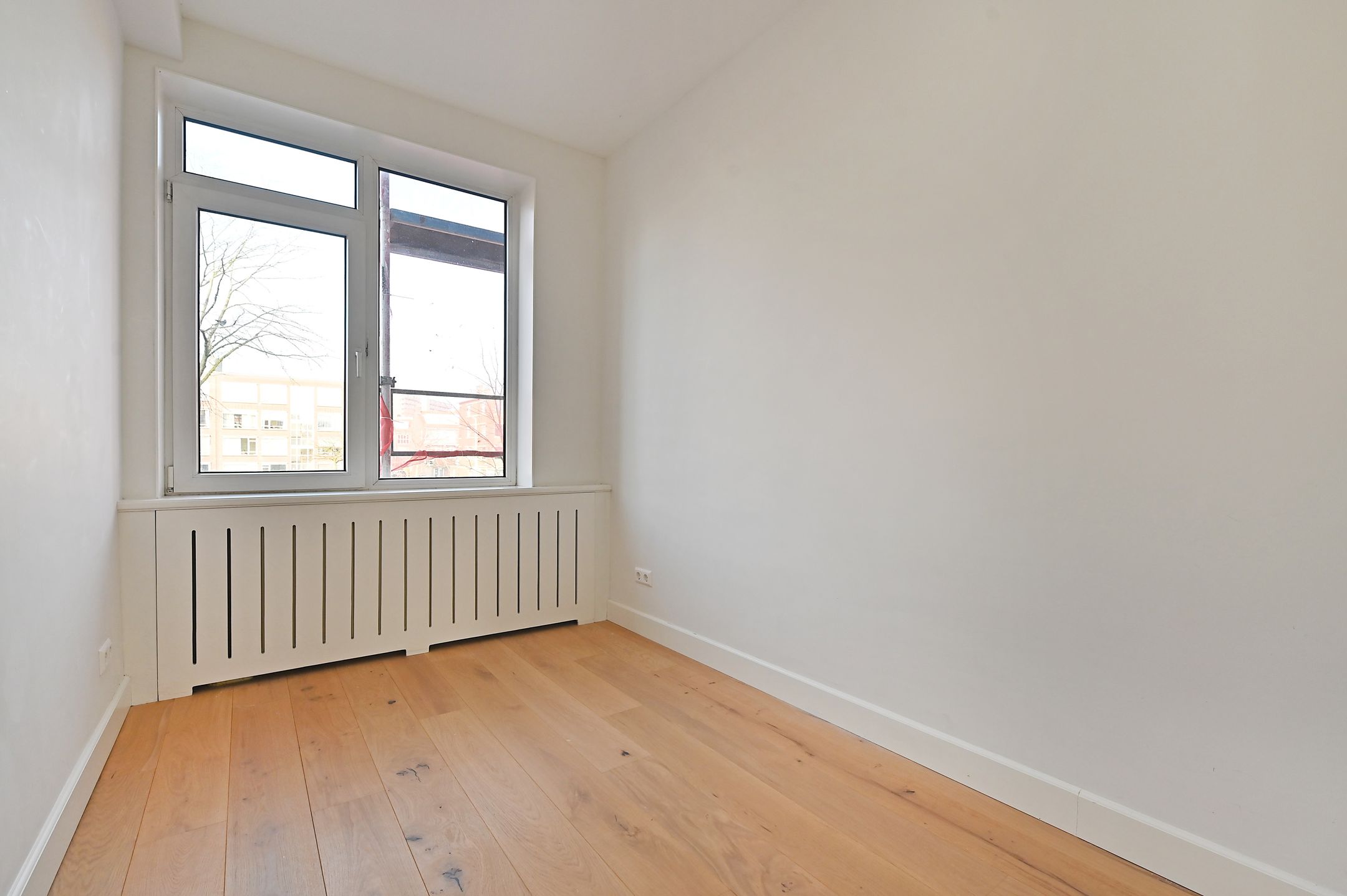 Photo 15 of Veenendaalkade 484