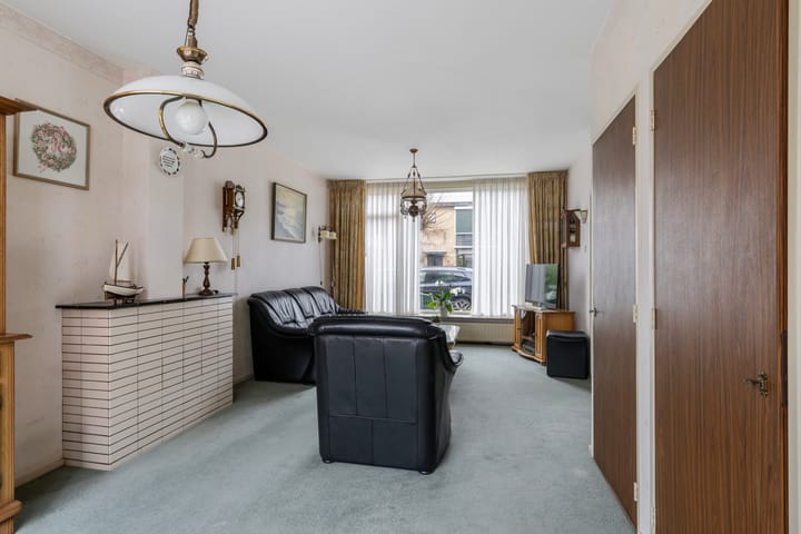 Foto 13 van van Lennepstraat 6