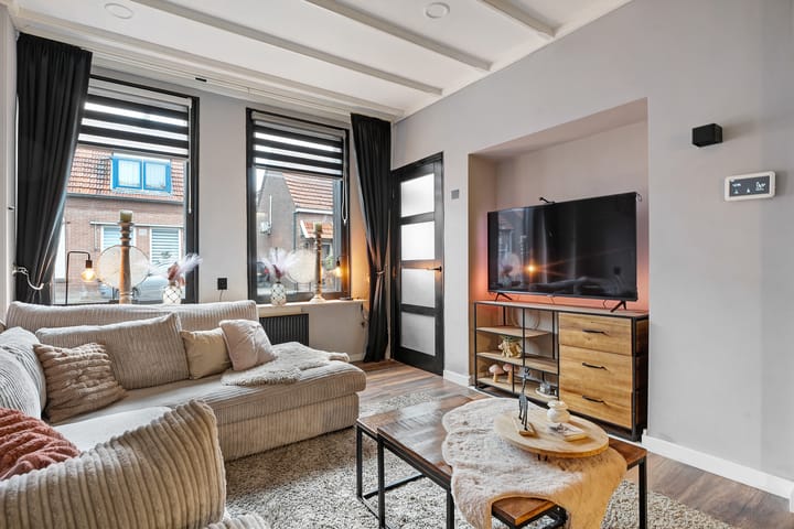 Foto 12 van Molenstraat 22