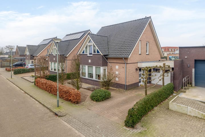 Foto 32 van Ringovenstraat 7