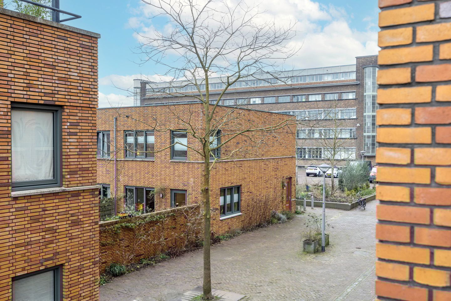 Foto 1 van Transformatorplein 15