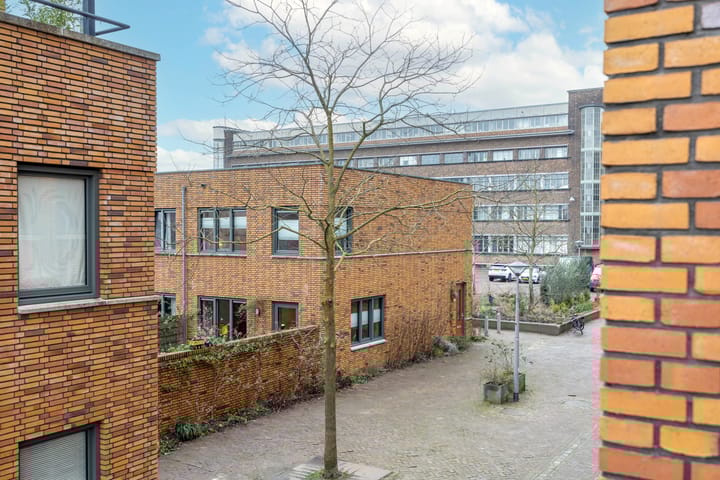 Foto 1 van Transformatorplein 15