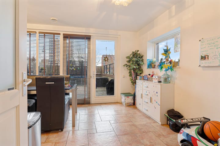 Foto 8 van Schuddebeursstraat 154