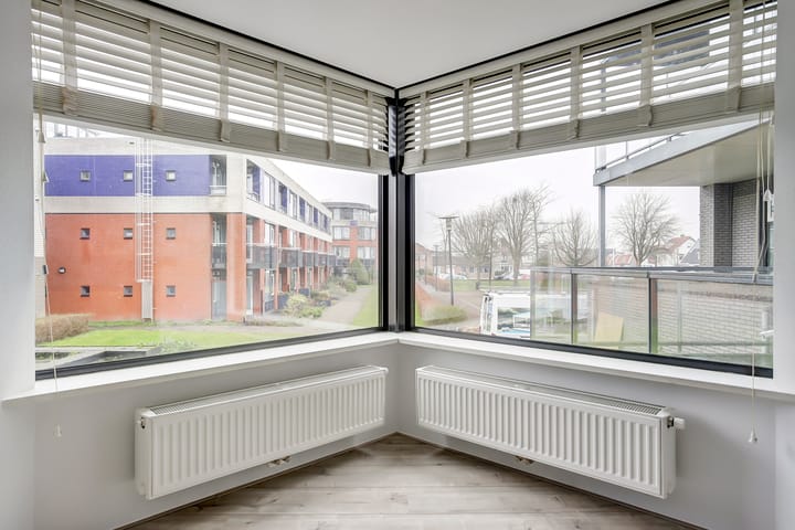 Foto 4 van Middenweg 73-E