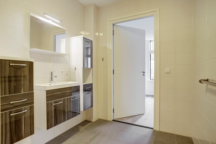 Foto 12 van Middenweg 73-E