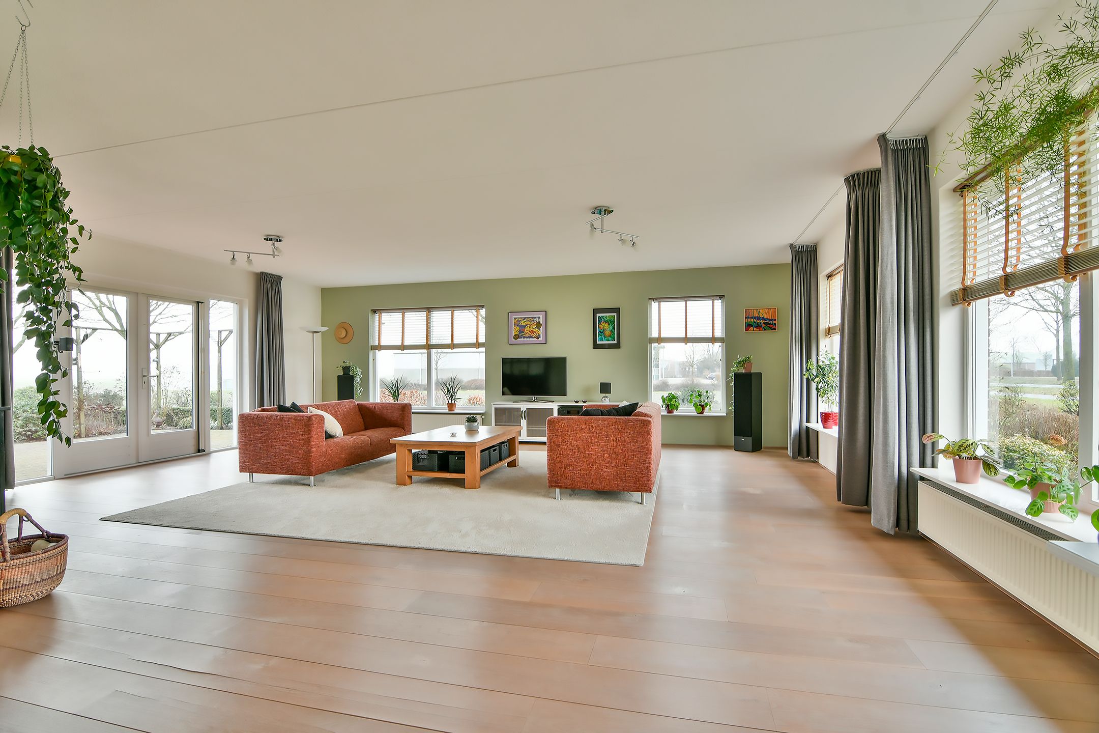 Foto 3 van Hoofdweg 1052