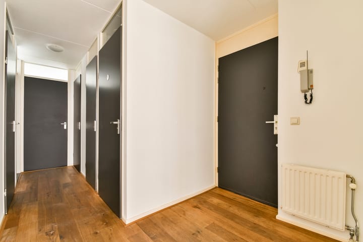 Foto 9 van Vrolikstraat 130-A