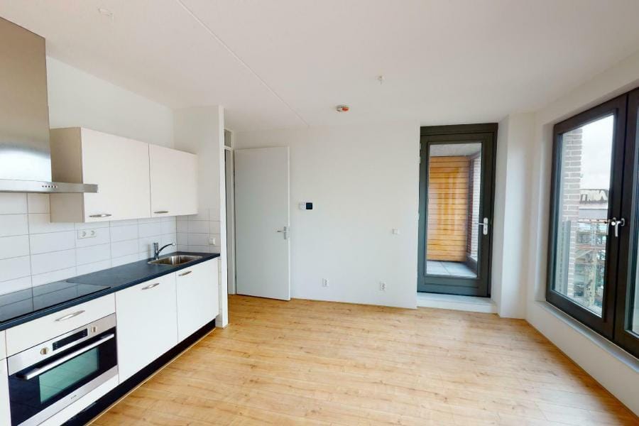 Foto 6 van Oostenburgermiddenstraat 667