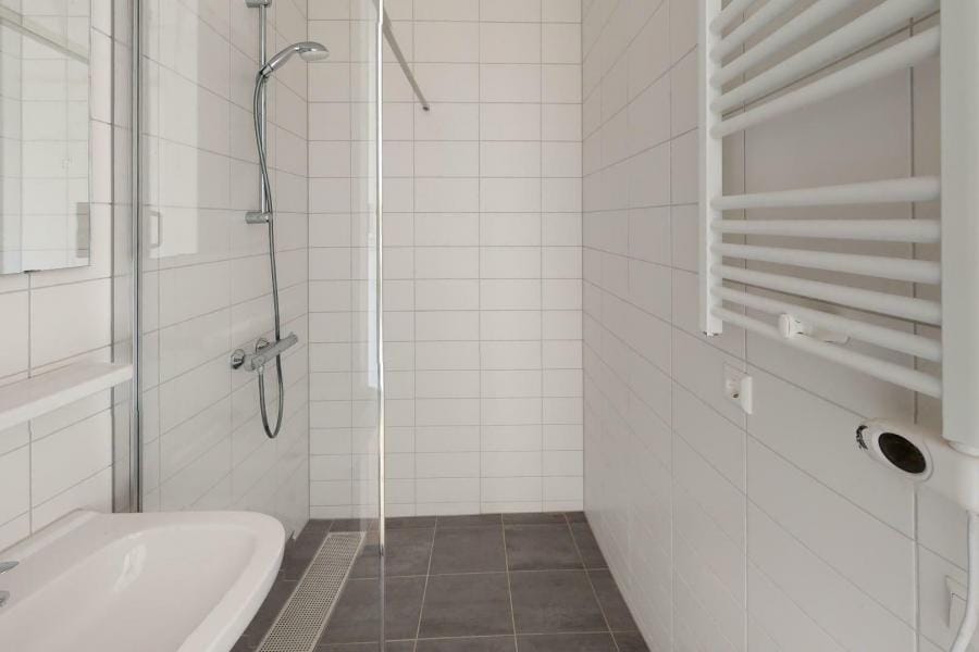 Foto 7 van Oostenburgermiddenstraat 667