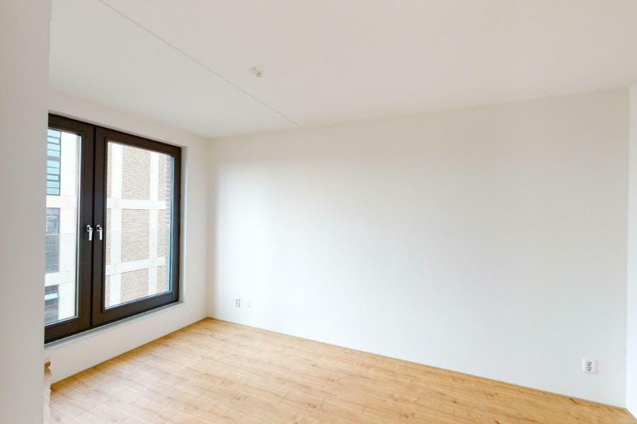 Foto 14 van Oostenburgermiddenstraat 667