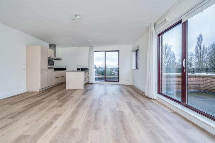 Foto 4 van Burgemeester van Oostenweg 1-E