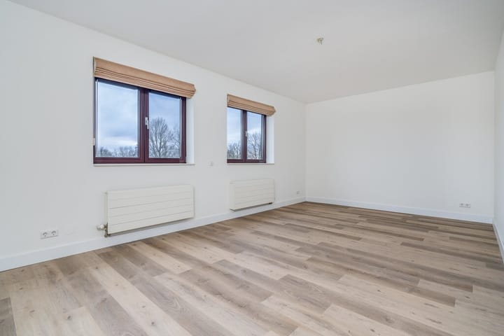 Foto 11 van Burgemeester van Oostenweg 1-E