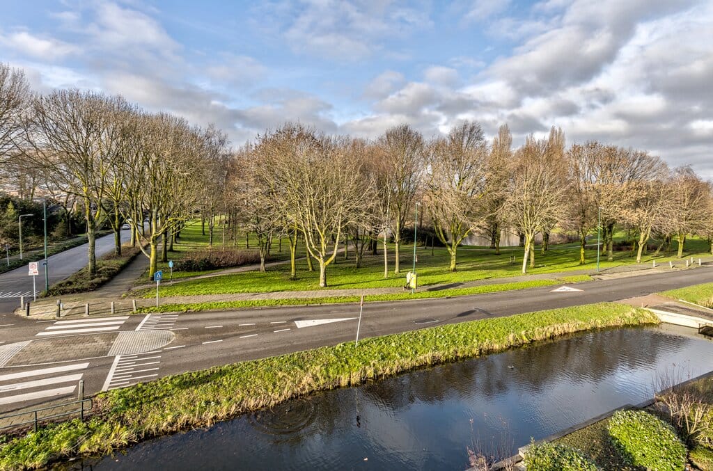 Foto 16 van Burgemeester van Oostenweg 1-E