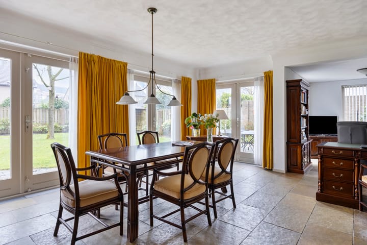 Foto 3 van Regent Smitsstraat 118