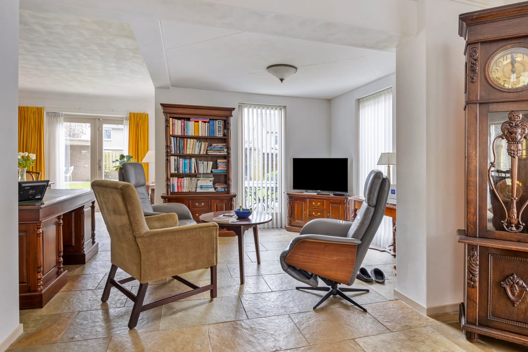 Foto 11 van Regent Smitsstraat 118