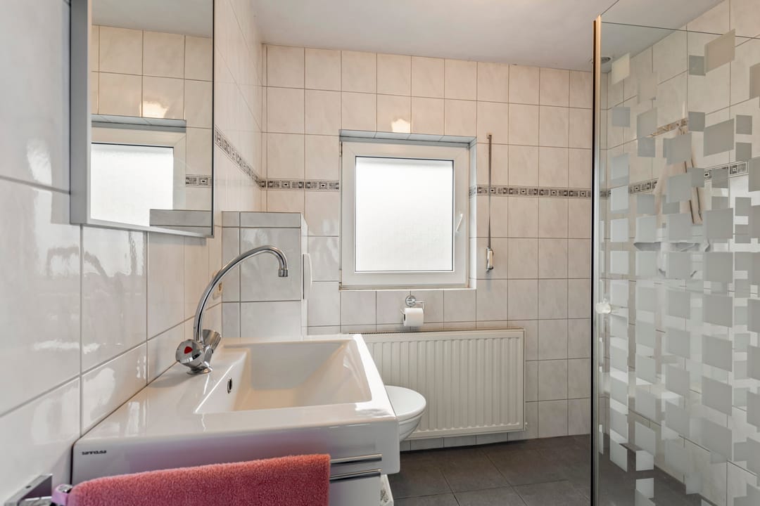 Foto 26 van Rijksweg Noord 66-A