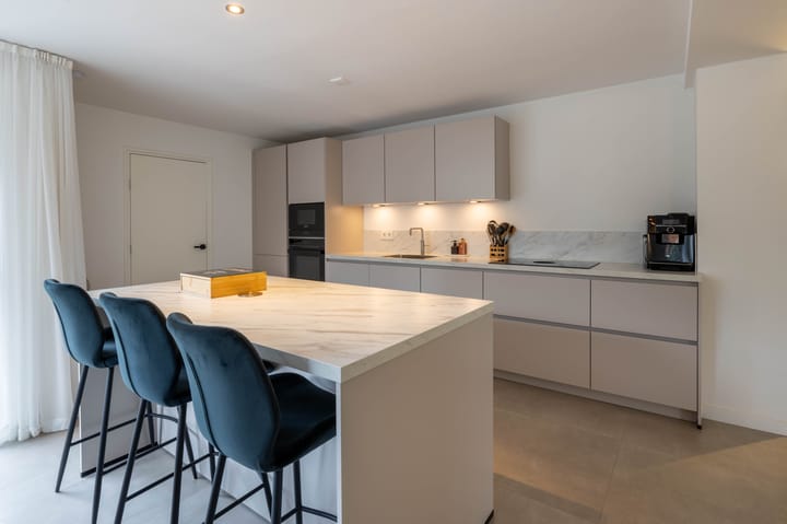 Photo 14 of Jan Tooropstraat 15