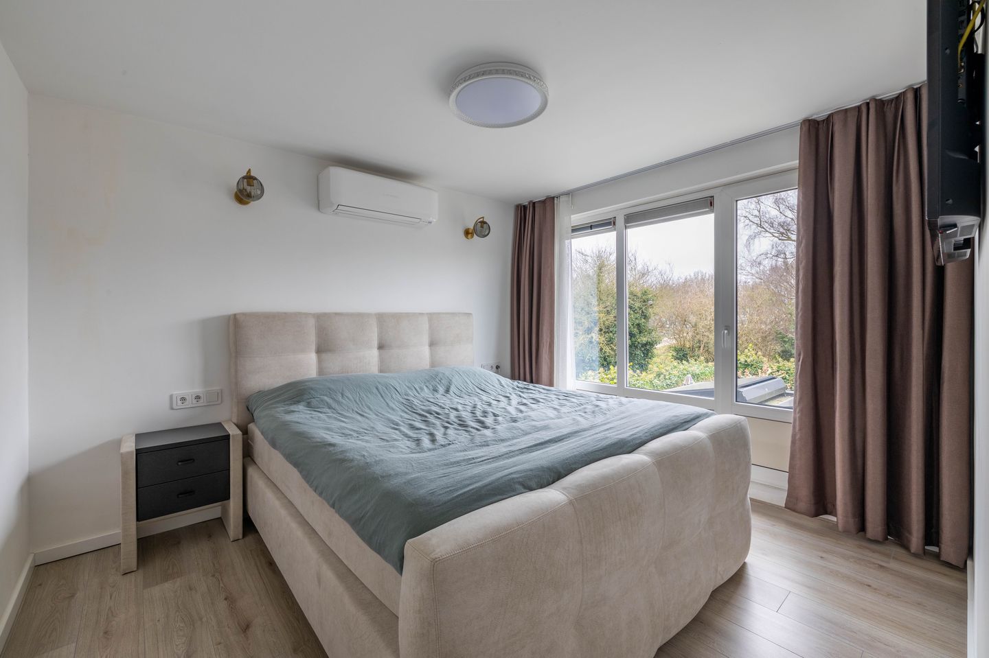 Foto 20 van Jan Tooropstraat 15