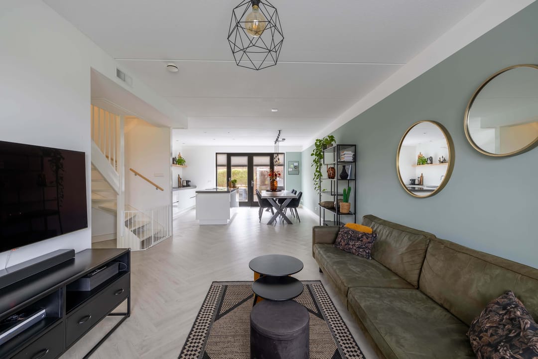 Foto 11 van Purperreiger 4