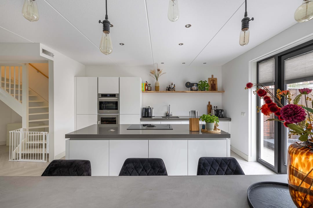 Foto 13 van Purperreiger 4