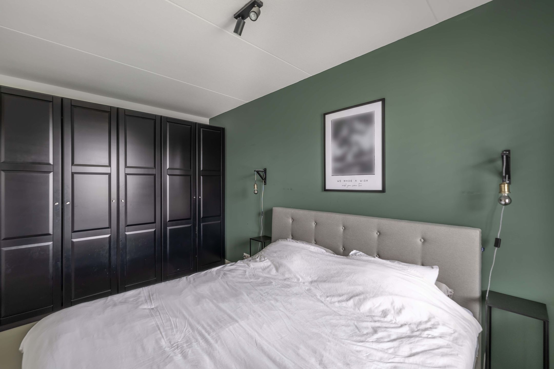 Foto 27 van Purperreiger 4