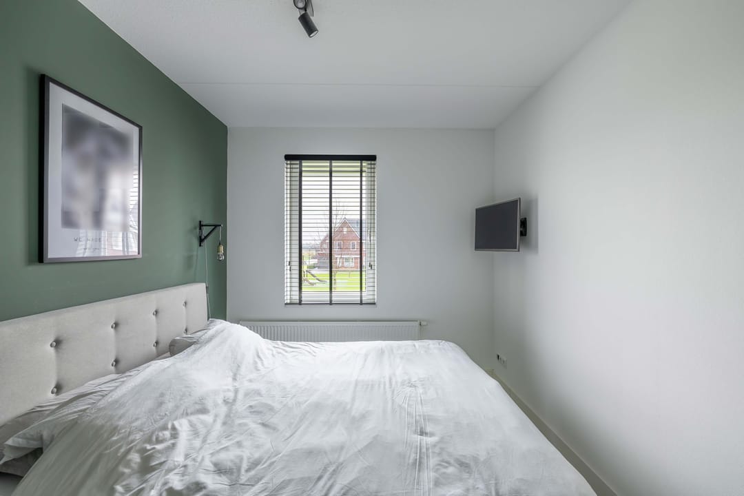 Foto 28 van Purperreiger 4