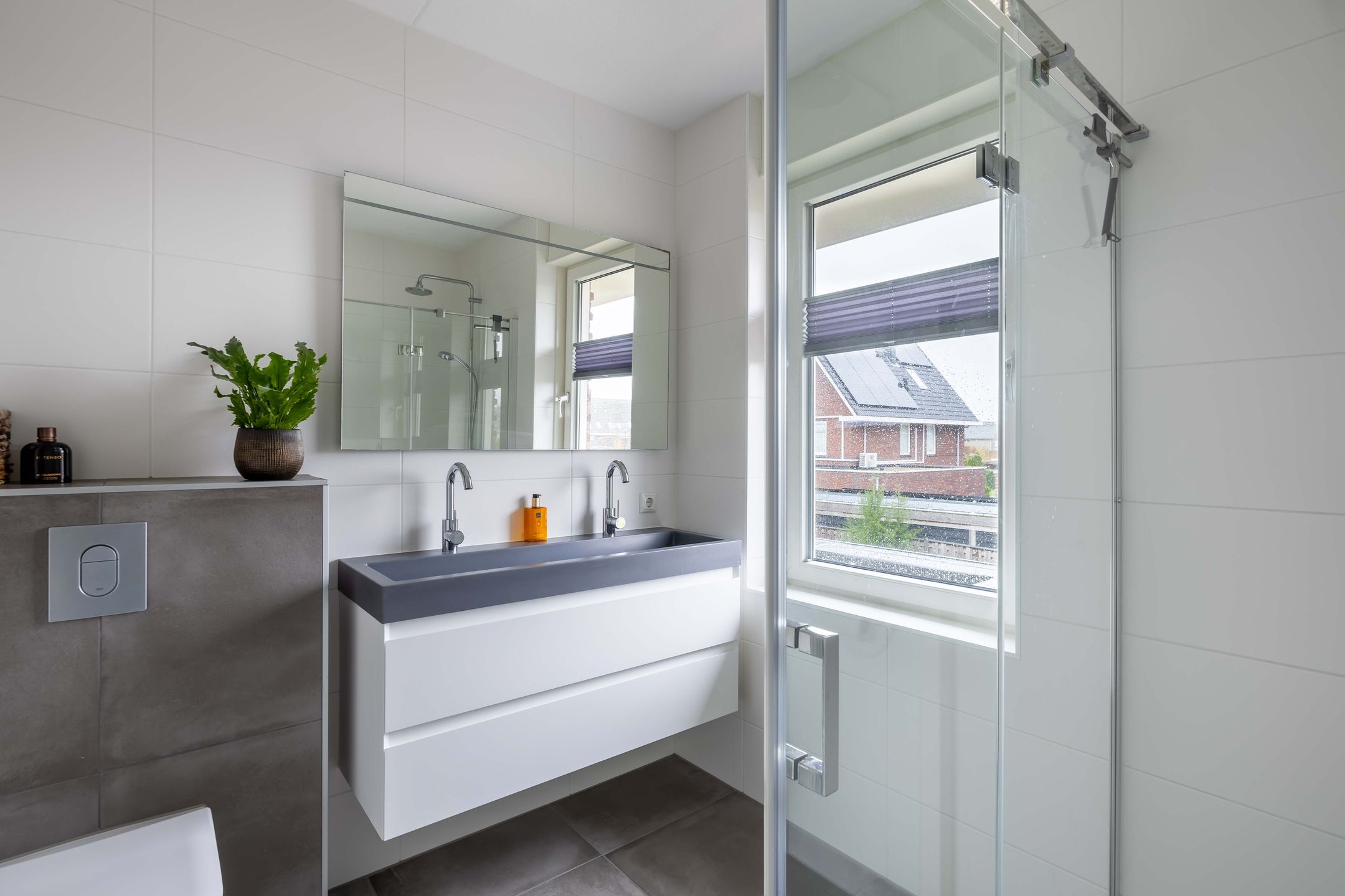 Foto 33 van Purperreiger 4