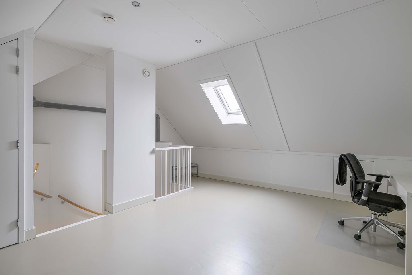 Foto 35 van Purperreiger 4