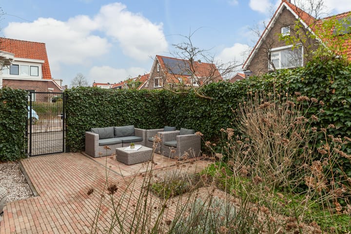 Foto 30 van Rozenlaan 92