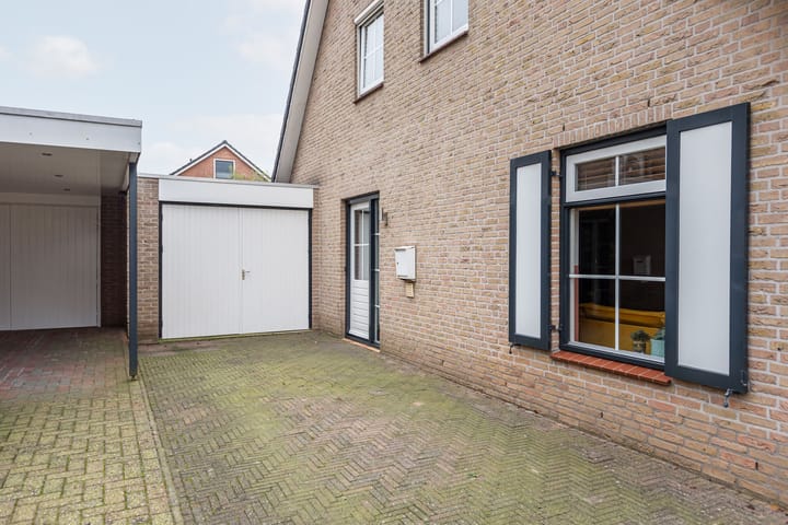 Foto 38 van Multatulihof 4