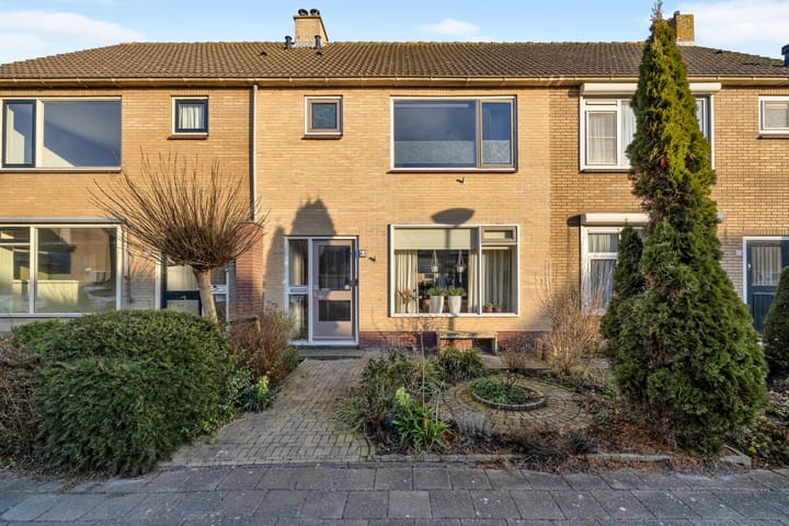 Foto 1 van Burgemeester Beststraat 63