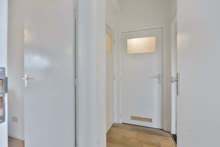 Foto 9 van Plein 1944 30-B