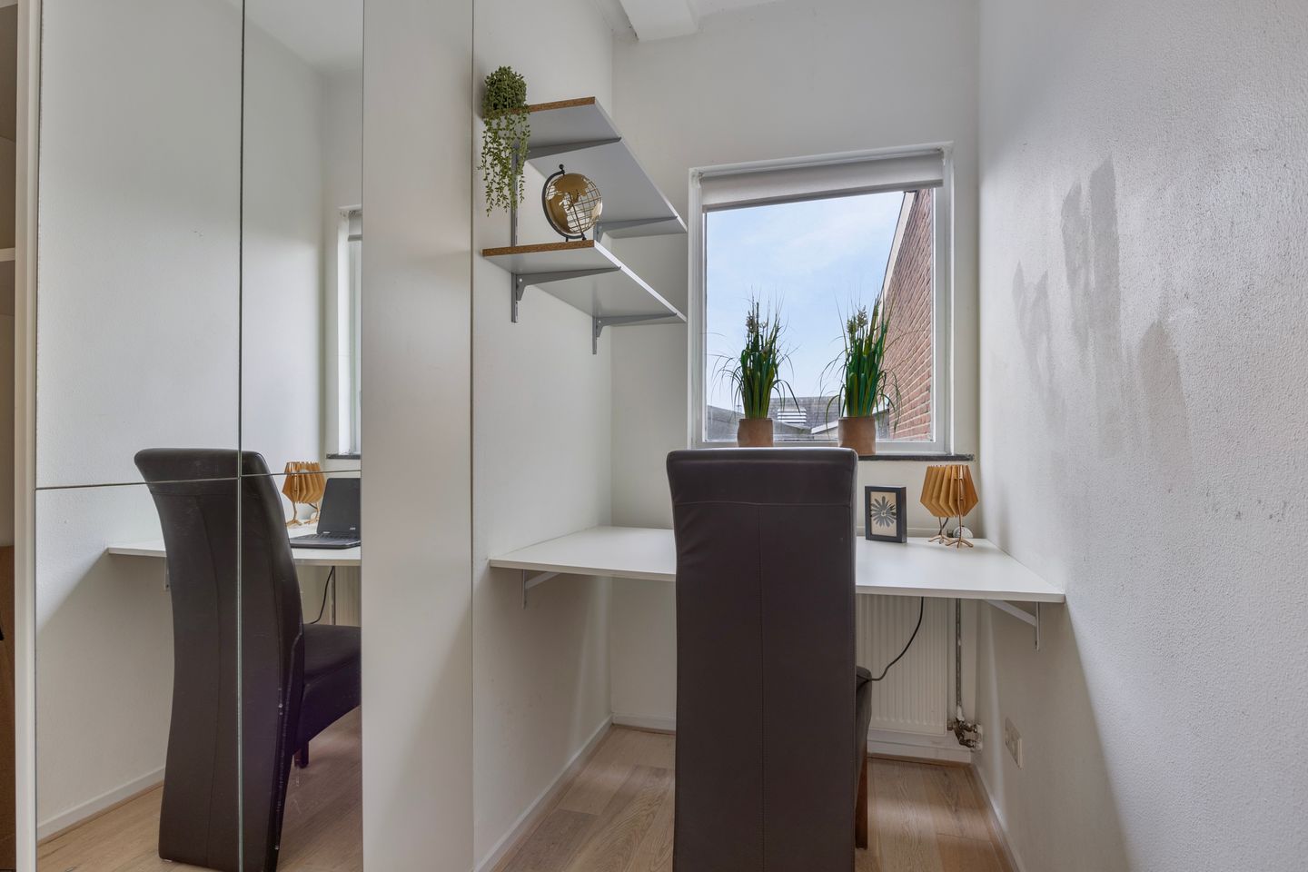 Foto 25 van Plein 1944 30-B