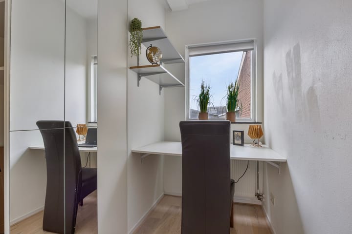 Foto 25 van Plein 1944 30-B