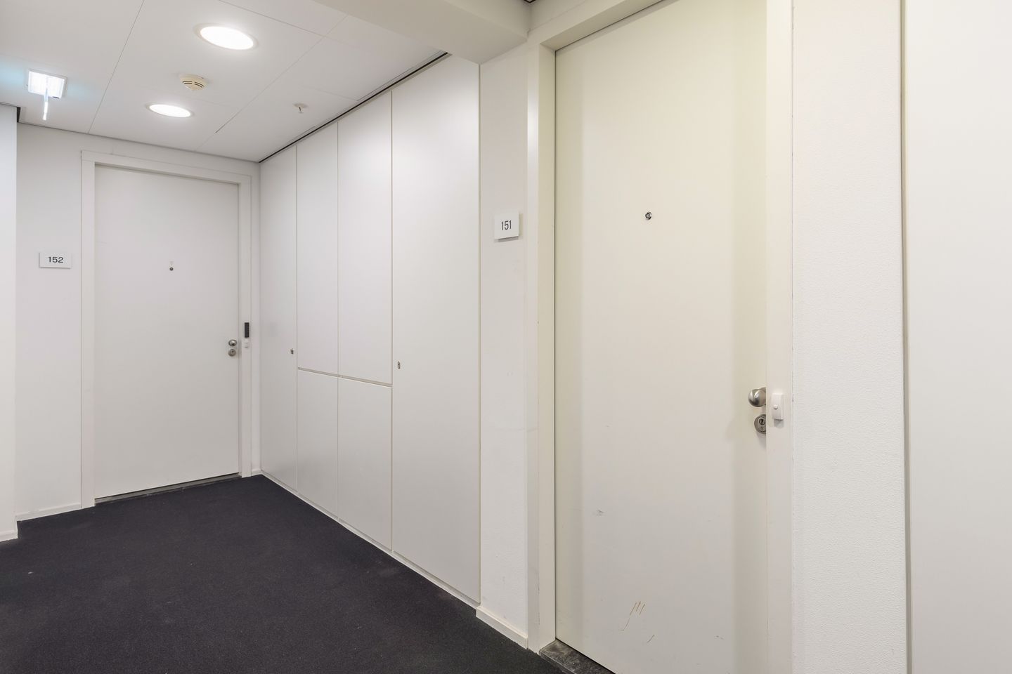 Foto 5 van Anna van Buerenplein 151